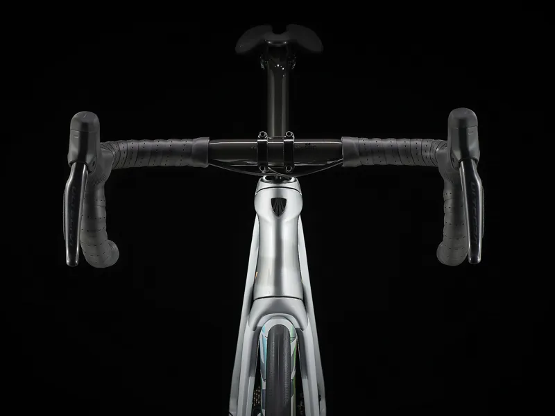 TREK Emonda SL 7 Road Bike in Trek White and Quicksilver-7